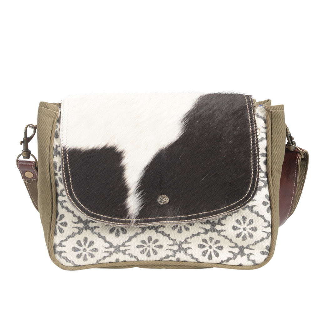 Clea Ray - Flower Pattern Recycled Rug With Cowhide Crossbody / Shoulder Bag